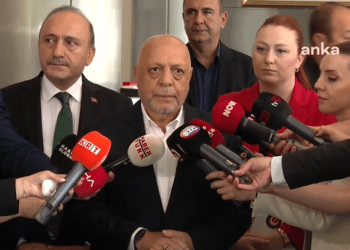 Hak-İş Başkanı Arslan, Özgür Özel’i ziyaret etti
