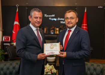 Özgür Özel, Ukrayna Büyükelçisi Vasil Bodnar ile görüştü