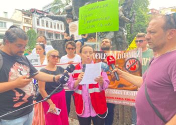 Rizeli hayvanseverler Erdoğan’a seslendi: “TBMM’den katliam yasasını geri çek”