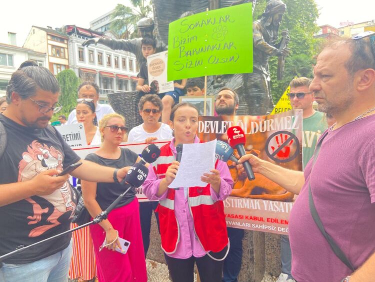 Rizeli hayvanseverler Erdoğan’a seslendi: “TBMM’den katliam yasasını geri çek”