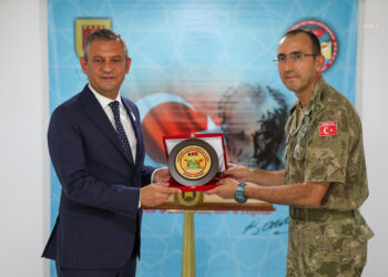 Özgür Özel, Bosna Hersek Türk Temsil Heyet Başkanlığını ziyaret etti