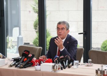 CHP’li Günaydın: “Bize kimse hayvan öldürtemez, sen talimatını kime verirsen ver”