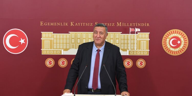 Gürer: “Mısır üreticileri alım fiyatının en az ton başı 10 bin lira olmasını bekliyorlar”