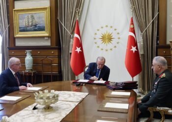 Cumhurbaşkanı Erdoğan, YAŞ kararlarını imzaladı