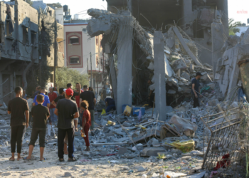 İsrail Gazze’de bir okula saldırdı