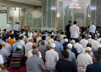 Türk gazeteci, Urumçi’de Cuma namazında…