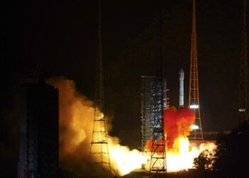 Çin, uzaya yeni bir yüksek yörünge internet hizmetleri uydusu fırlattı