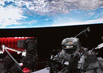 Çin’in Shenzhou-18 taykonotları uzayda yangın alarmı testi yaptı