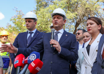 Özgür Özel: “Okul lazımsa okul için, cami lazımsa cami için buradayız”