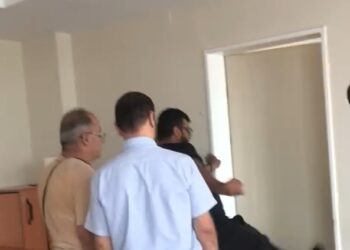 Bursa’da müdür yardımcısının kapısını kıran müdür açığa alındı