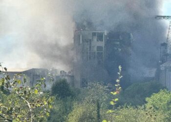 Sakarya’da makarna fabrikasında patlama: Çok sayıda yaralı var