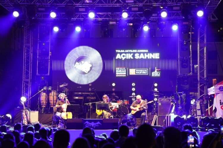 Şişli Plak Festivali, müzikseverlere unutulmaz anlar yaşattı