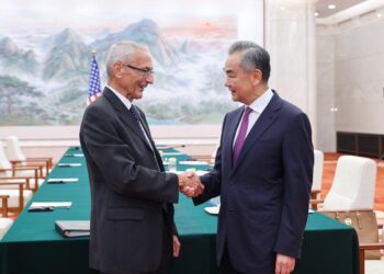 Çin Dışişleri Bakanı Wang Yi, ABD Başkanı’nın iklim danışmanı Podesta ile görüştü