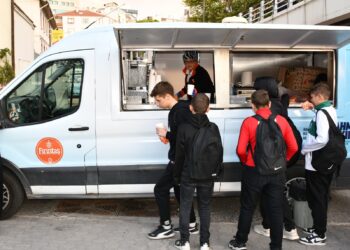 Balıkesir’de öğrenciler güne sıcak çorbayla başlıyor