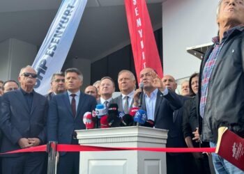 CHP’den Esenyurt Belediyesi’ne destek ziyareti