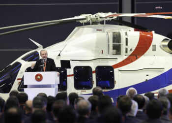 Erdoğan: “Sınırlarımız ötesinde yuvalanan teröristlere nefes aldırmıyoruz”