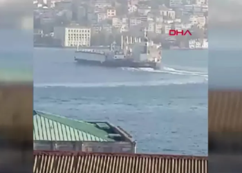 İstanbul Boğazı’nda iki yük gemisi çarpıştı