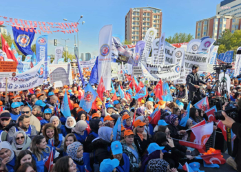 Türk-İş’ten ‘Zordayız Geçinemiyoruz’ mitingi