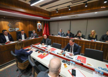 CHP MYK: Bakan-gölge bakan görüşmeleri sürecek