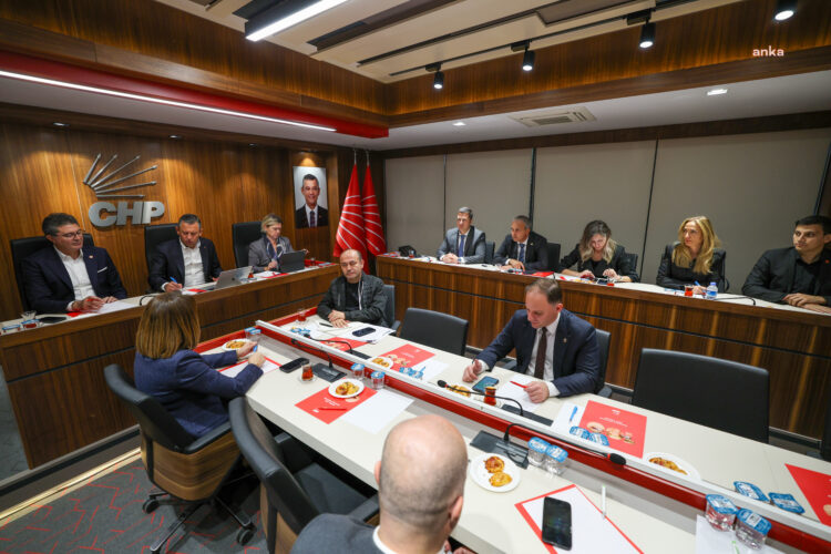 CHP MYK: Bakan-gölge bakan görüşmeleri sürecek