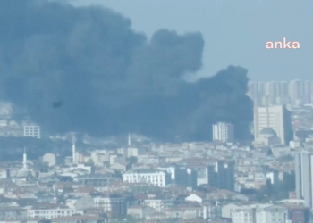 Gaziosmanpaşa’da fabrika deposunda yangın