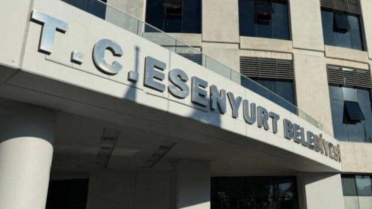 Esenyurt Belediyesi polis ablukasında