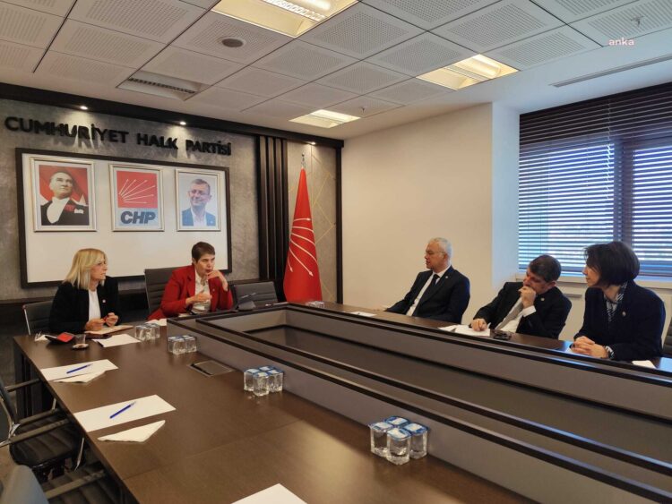 CHP kurmayları: Merkezi yönetim, belediyelerin verdiği sağlık hizmetlerini engellemeye çalışıyor