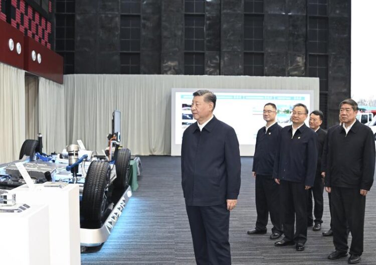 Çin Cumhurbaşkanı Xi: Stratejik füze birlikleri, caydırıcılık ve savaş yeteneklerini artırmalı