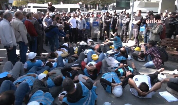 Fernas işçilerine Bakanlık önünde polis engeli