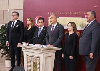 Özçağdaş: “Okul zili çocukların midesinde çalmaktadır”