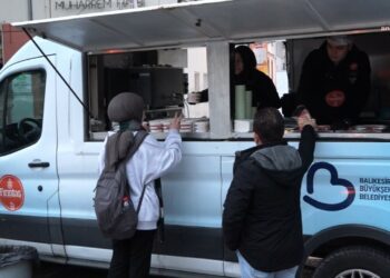 Balıkesir Büyükşehir Belediyesi’nin “Günaydın Çorbası” projesi devam ediyor