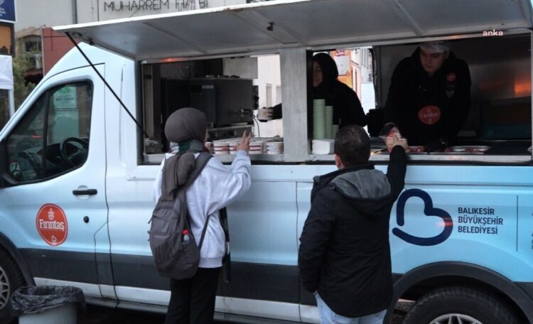 Balıkesir Büyükşehir Belediyesi’nin “Günaydın Çorbası” projesi devam ediyor