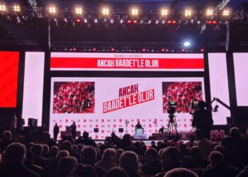 Saadet Partisi 9. Olağan Kongresi başladı
