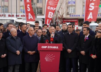 Zeybek: Yasalarla yerel yönetimlerdeki başarımızın engellenme çabalarını görüyoruz