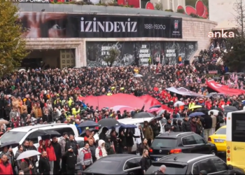 Ülkenin dört bir yanında saat 09.05’te hayat durdu…
