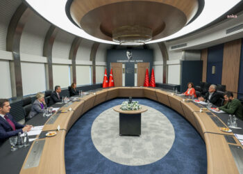Özgür Özel, SOL Parti heyetiyle bir araya geldi…