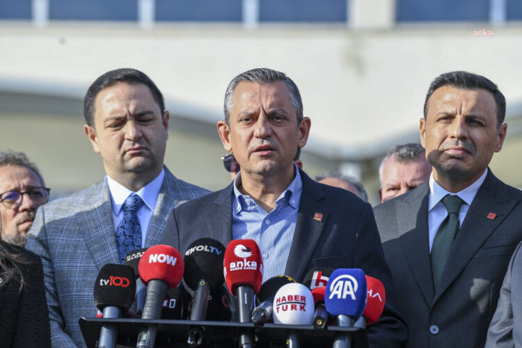 Özgür Özel: “50 gündür Ahmet Özer’e iddianame yazamadılar”