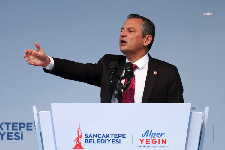 Özgür Özel’ Erdoğan’a: Vatandaş, ilk seçimde sizi silkeleyip atacak”