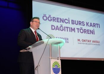 Sarıyer’de 7500 öğrenciye burs kartı dağıtım töreni gerçekleştirildi