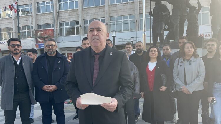 MHP’den istifa eden belediye başkanı, Zafer Partisi’ne katılıyor