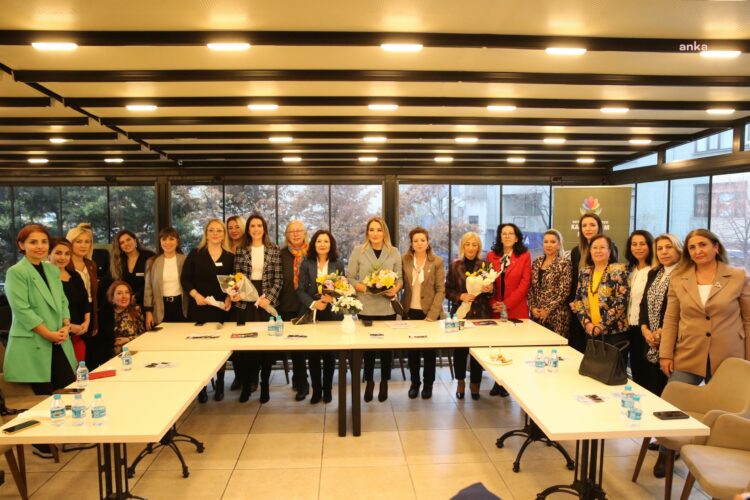 Bayrampaşa’da “Siyasette Kadın Temsili” konuşuldu