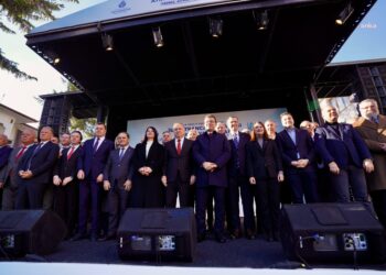 İmamoğlu: “Biz milletin parasını millete dağıtma konusunda ustayız”