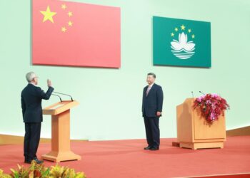 Xi, Makao’daki Çin Halk Kurtuluş Ordusu Garnizonu’nu denetledi