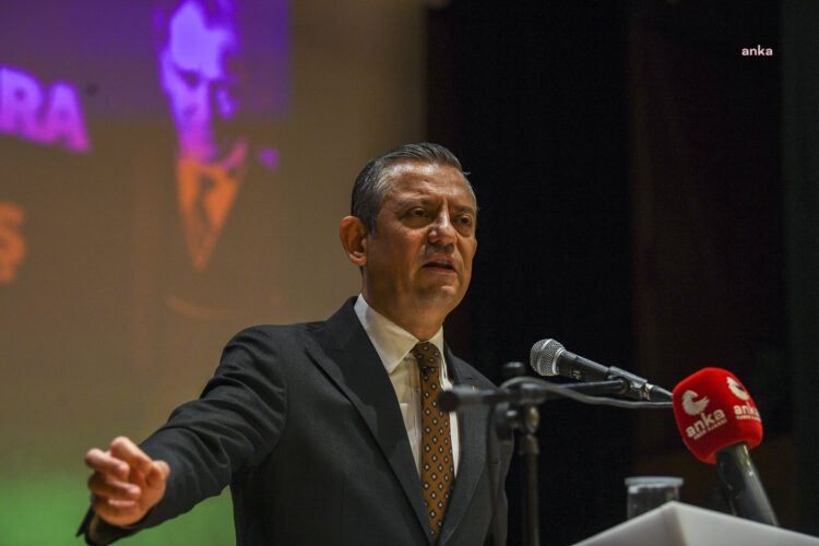 Özel: “Cumhuriyet tarihinde ilk kez asgari ücrete zam değil, indirim yaptılar”