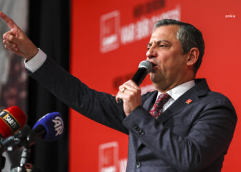 Özel: “CHP yedi bölgede var, AK Parti kaç bölgede var”