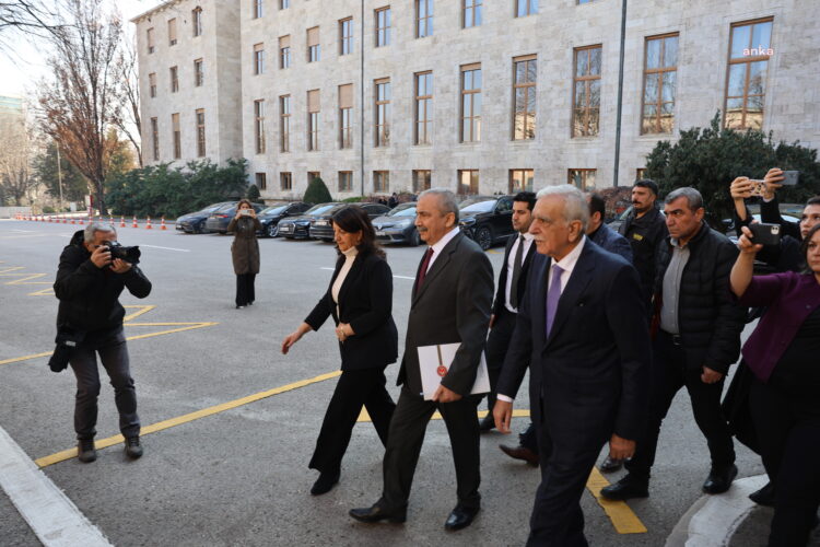 Numan Kurtulmuş ile görüşen DEM Parti heyetinden açıklama