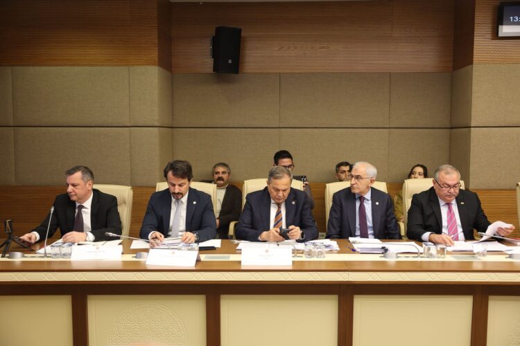 CHP’li Kılınç: “Siber Güvenlik Başkanlığı denetimden kaçırılıyor”