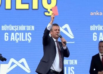 Özgür Özel’den emeklilere ‘kırmızı kart’ çağrısı