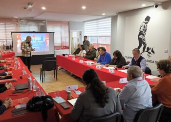 CHP Parti Okulu, Londra’da partililer için “temel siyasi eğitim” düzenledi