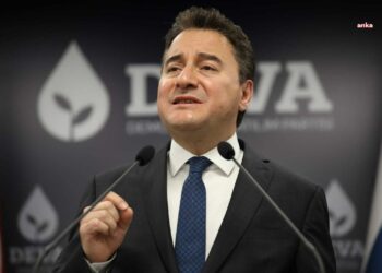 Babacan: “Terör örgütü PKK’nın silah bırakarak, varlığını fesh etmesi tarihi bir gelişme olacaktır”